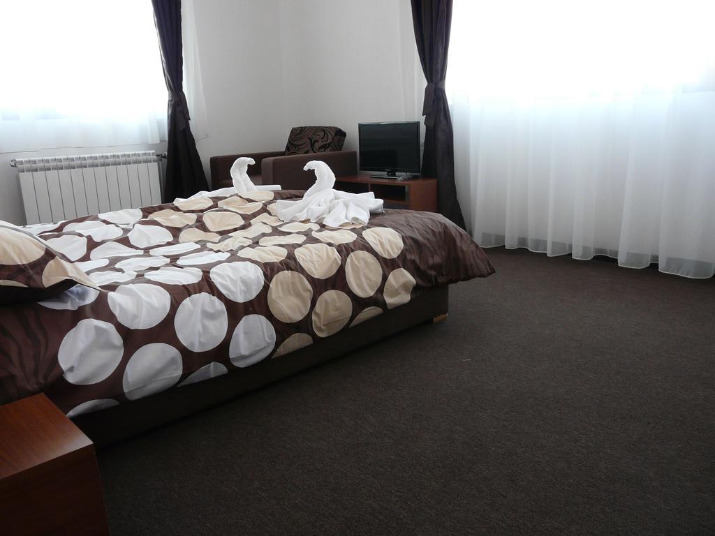 Yuliya Guest House Sapareva Banya Exterior photo
